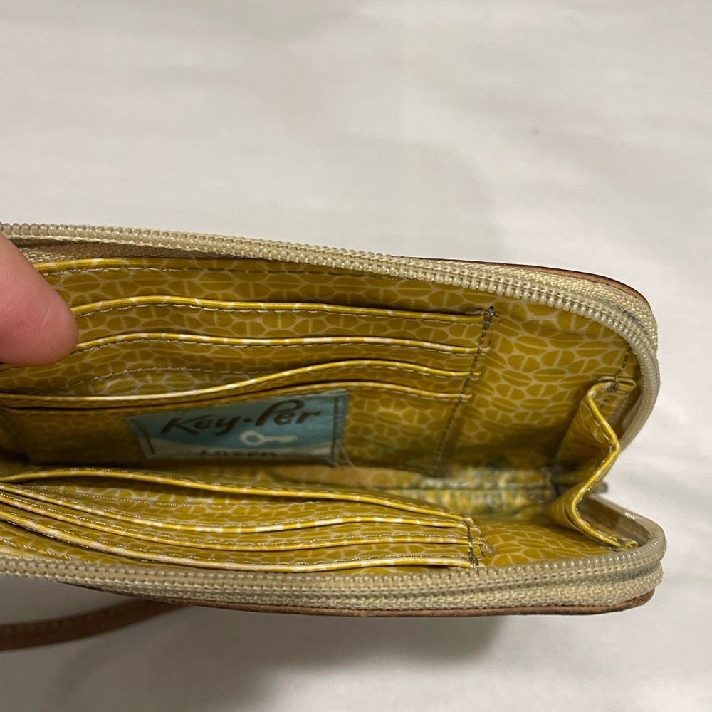 Fossil Key-Per Zippered Wristlet - image 7